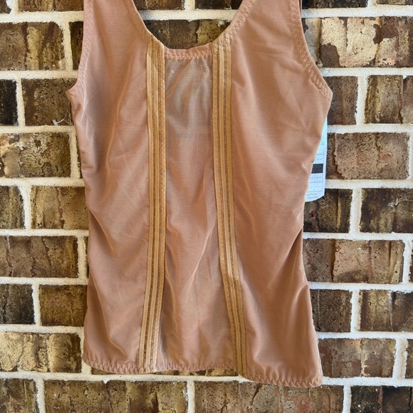 Daisy Fuentes Tan Shapewear Top - Picture 5 of 5